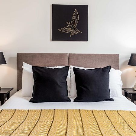 Walker Suite No53 - Donnini Apartments Kilmarnock Exteriér fotografie